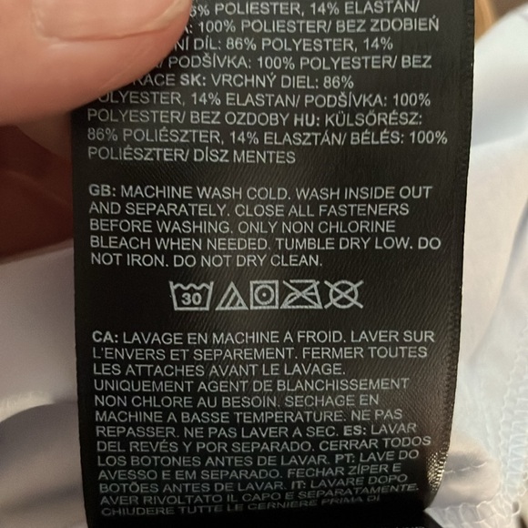 The North Face Athletic/Athleisure Shorts, NWT! - Picture 12 of 12